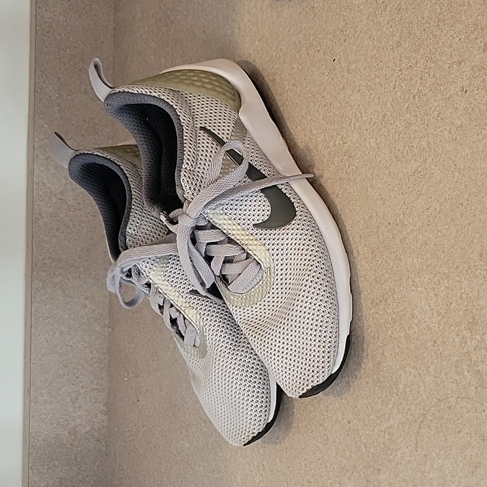 Nike Lunarstoa 2 Essential Running Shoes #811372-002 Men’s 8.5